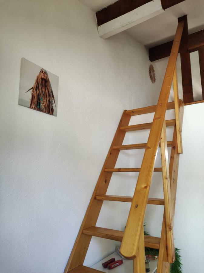 Maisonnette En Residence Avec Piscine Et Tennis サン・ヴァリエ・ド・ティエ エクステリア 写真